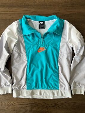 Nike Sportswear Boys’ Amplify Woven 1/4-Zip Windbreaker Jacket 90s Y2K